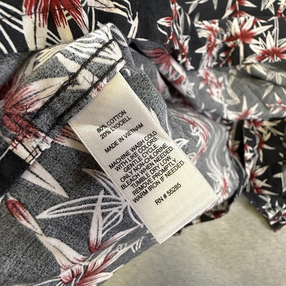 Express Mens Large Black Floral‎ Bamboo Print Short Sleeve Button Down Shirt - Picture 5 of 6